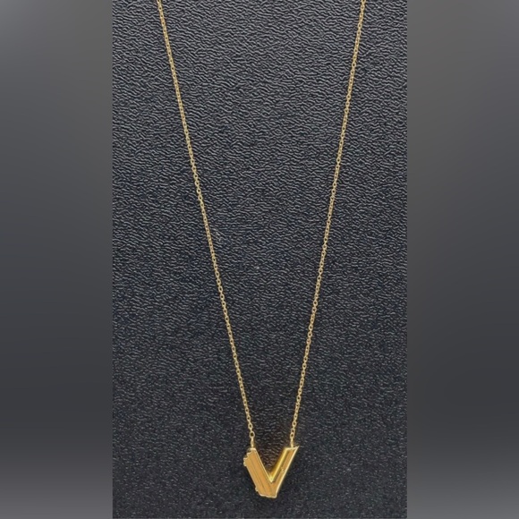 Louis Vuitton Necklace With box - Picture 6 of 12